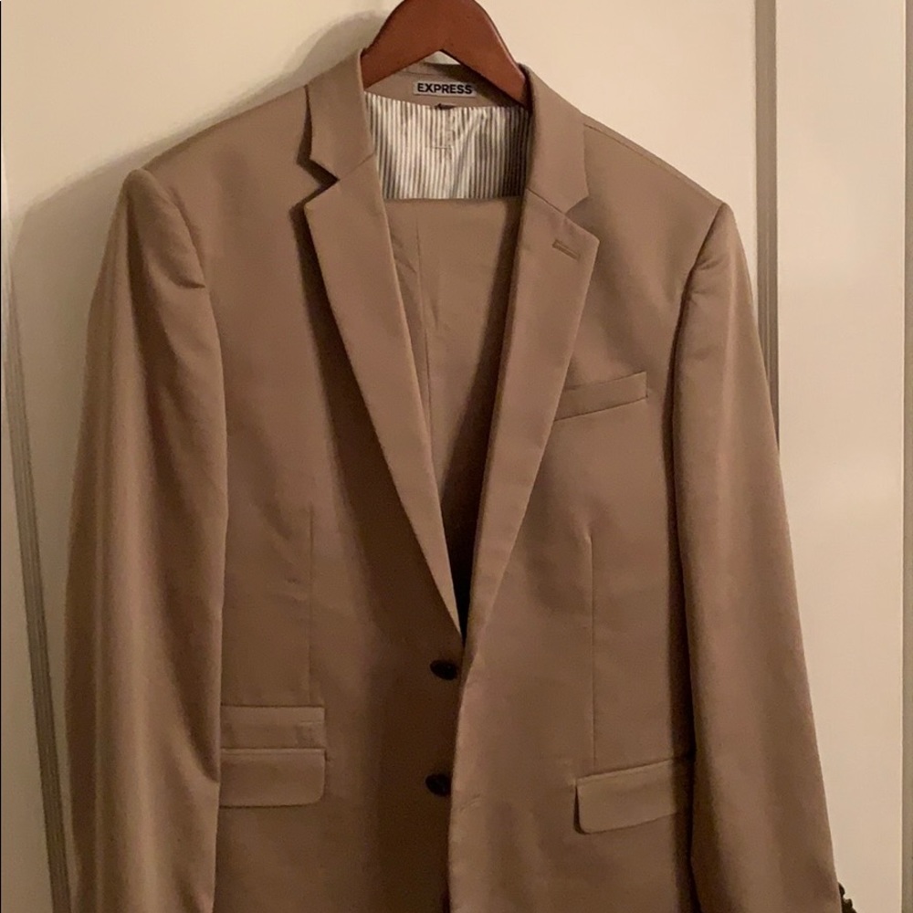 Express suit